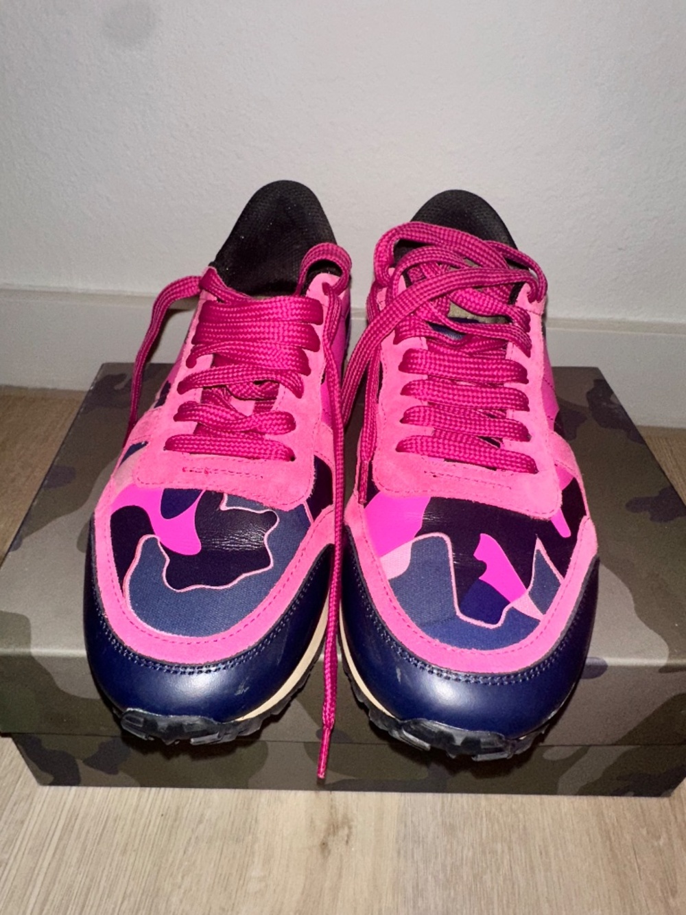 Valentino sneakers - Picture 3 of 4